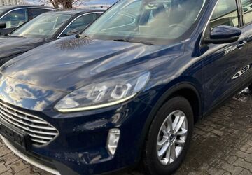 Ford Kuga 27.000 km 19.990 &euro; Ulm-Jungingen 89081
