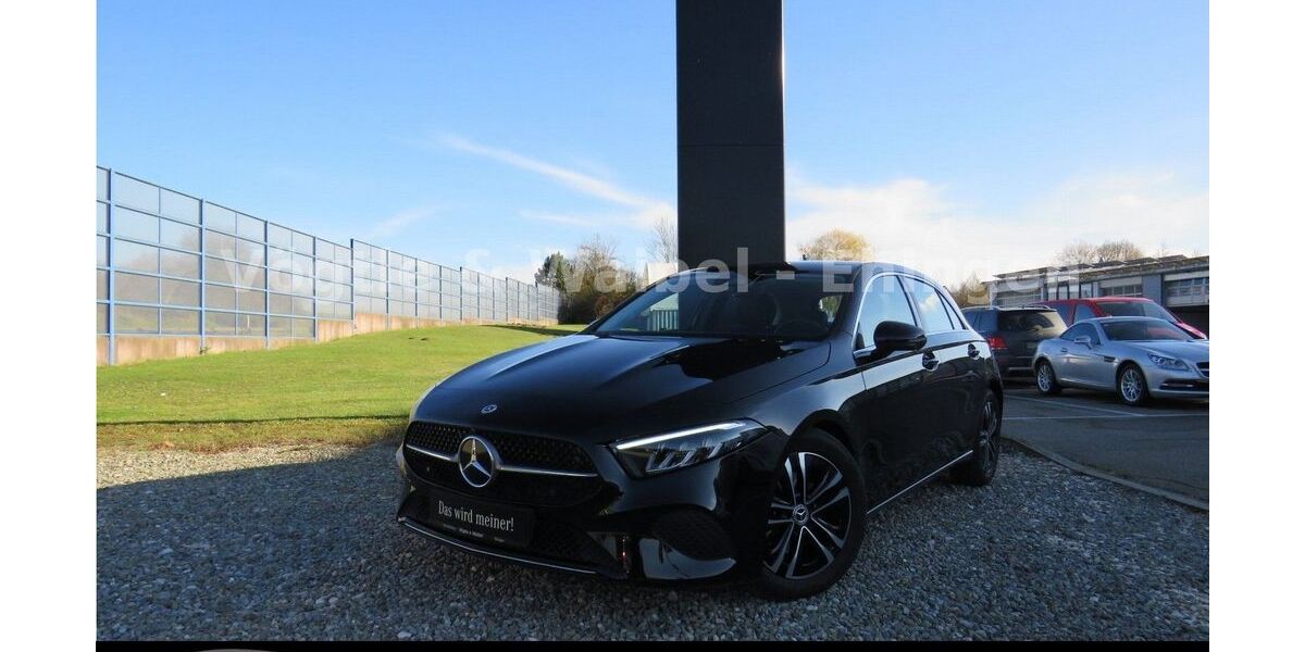 Mercedes-Benz A 180 22.426 km 27.440 &euro; Ehingen 89584