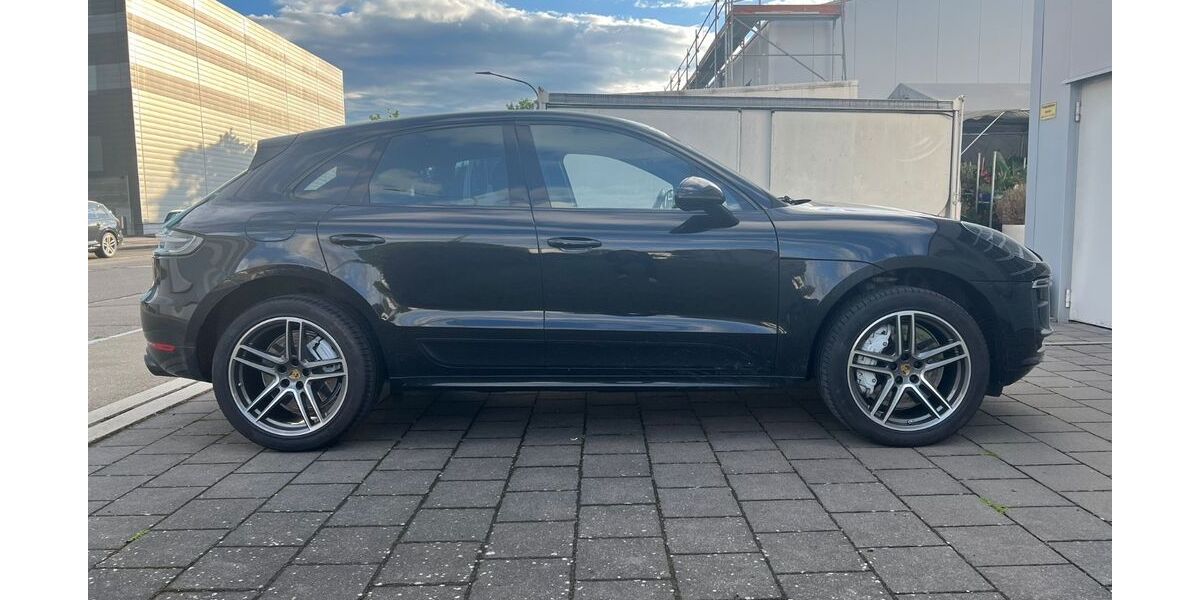 Porsche Macan 134.000 km 51.900 &euro; Ulm 89075