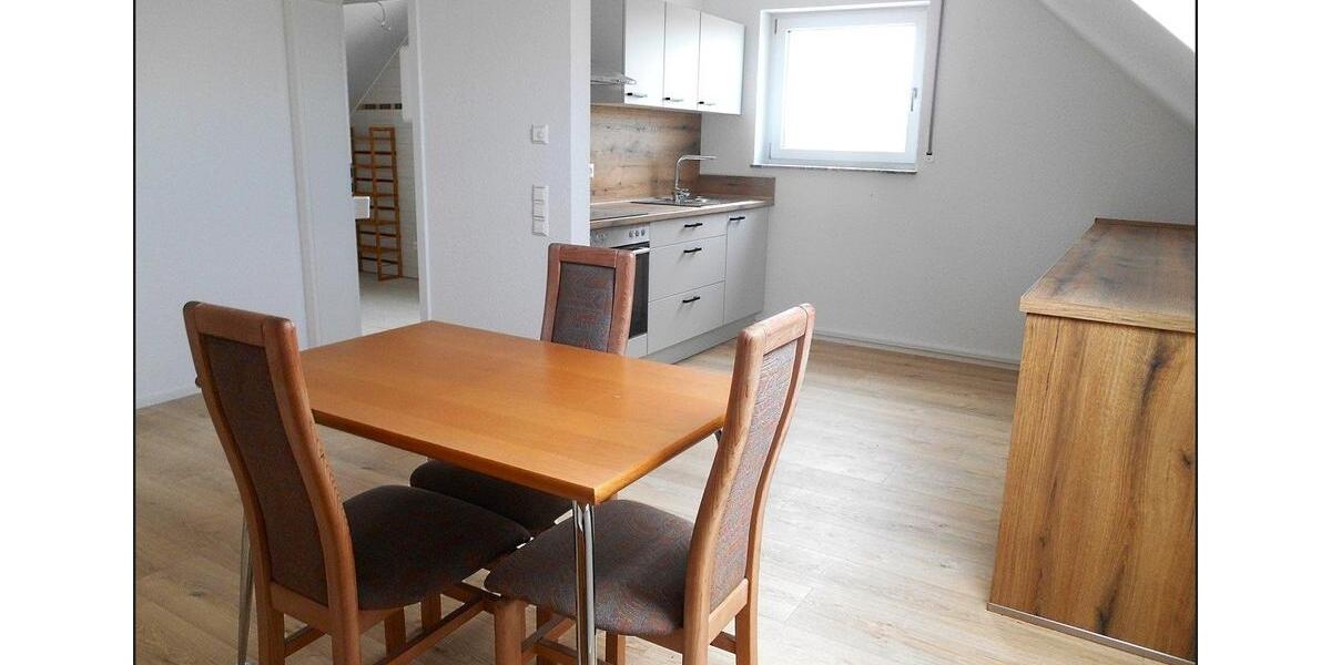Dachgeschoßwohnung Ehingen (Donau) - 1 Zimmer, 22 m&sup2;, 460&euro; | Angebot:27609748