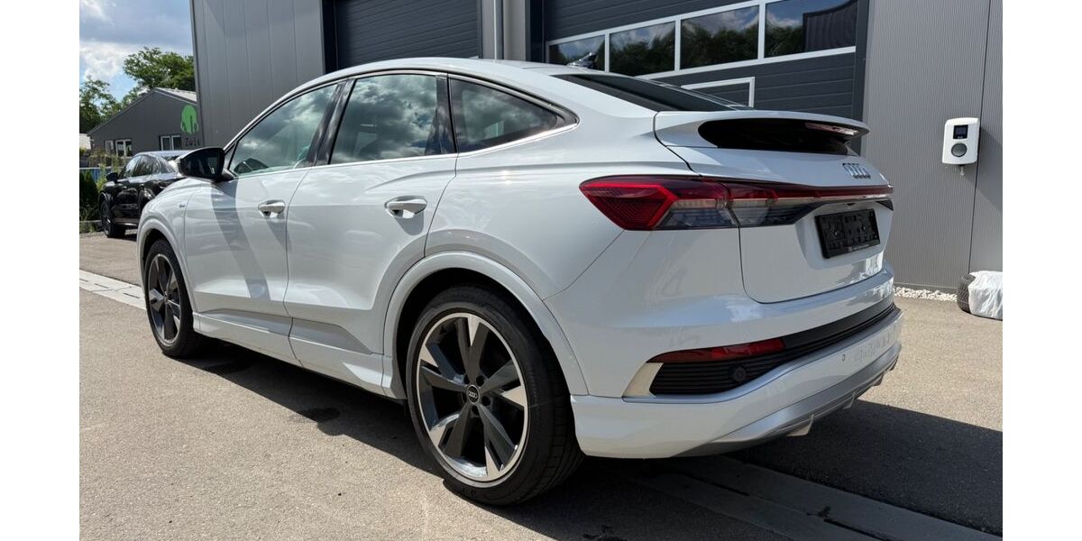 Audi Q4 211.000 km 23.900 &euro; Ulm 89075