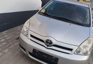 Toyota Verso 153.000 km 3.100 &euro; Ulm 89081