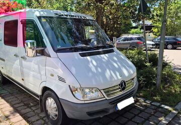 Mercedes-Benz Sprinter 175.000 km 10.490 &euro; Ulm 89075