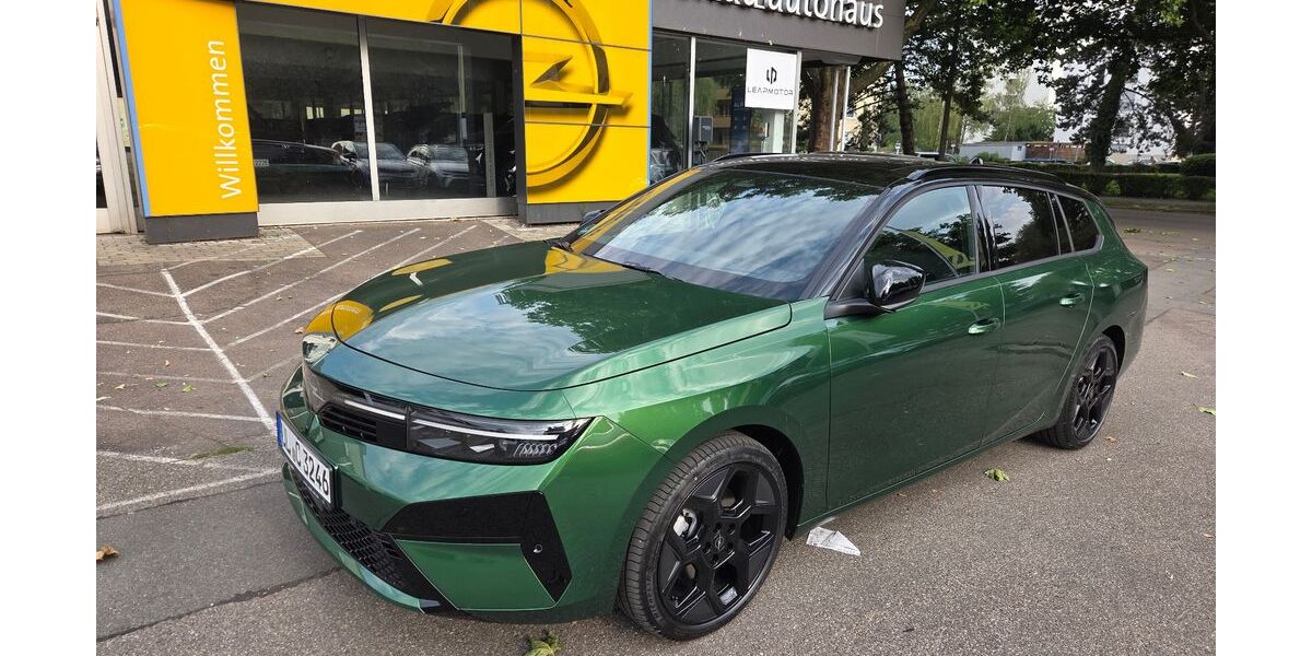 Opel Astra 3.000 km 29.990 &euro; Neu-Ulm 89231