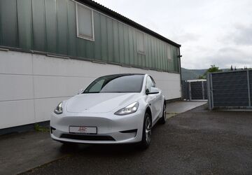 Tesla Model Y 203.000 km 23.990 &euro; Geislingen 73312