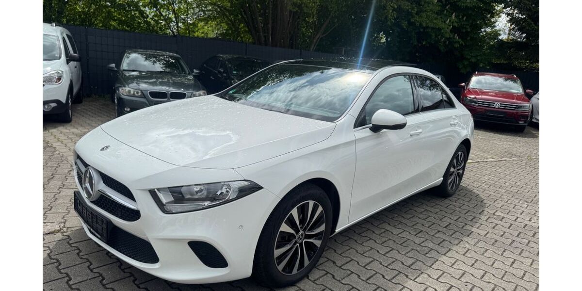 Mercedes-Benz A 250 34.073 km 24.990 &euro; Achstetten 88480