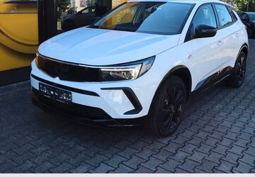 Opel Grandland (X) 13.300 km 27.990 &euro; Ulm 89073
