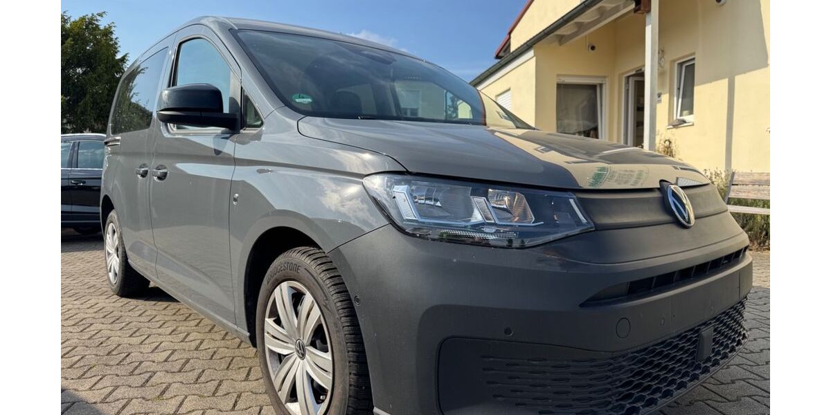 VW Caddy 13.752 km 33.990 &euro; Ichenhausen 89335