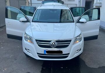 VW Tiguan 182.000 km 7.990 &euro; Ulm 89073