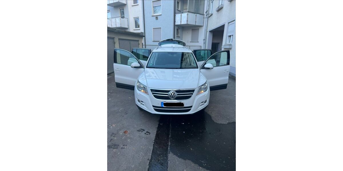VW Tiguan 182.000 km 7.990 &euro; Ulm 89073