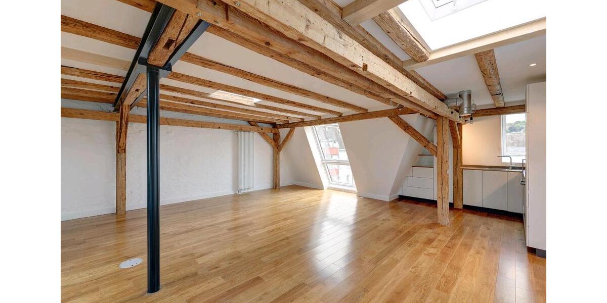 Dachgeschoßwohnung Ulm - 2 Zimmer, 77 m&sup2;, 1.750&euro; | Angebot:27601299
