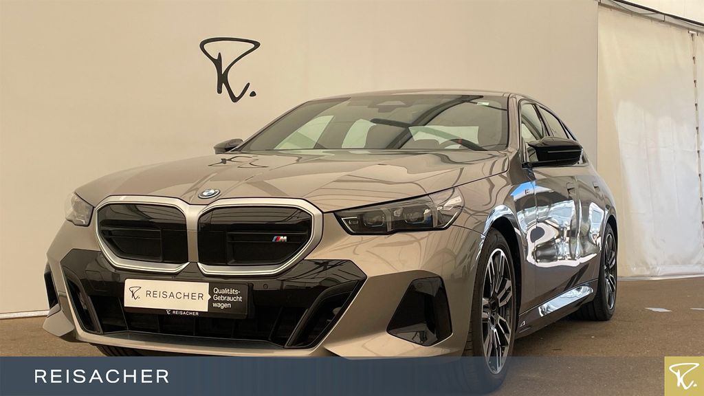 BMW i5 13.328 km 64.149 &euro; Ulm 89077