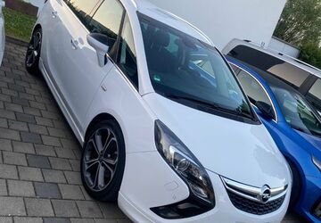 Opel Zafira Tourer 154.600 km 7.990 &euro; Ulm 89075