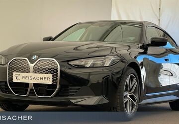 BMW i4 4.680 km 53.999 &euro; Ulm 89077