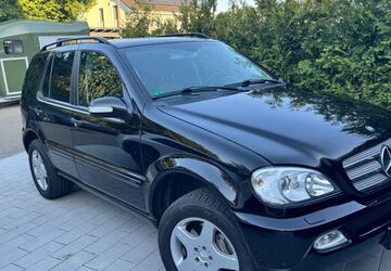 Mercedes-Benz ML 350 174.000 km 13.700 &euro; Ulm 89077
