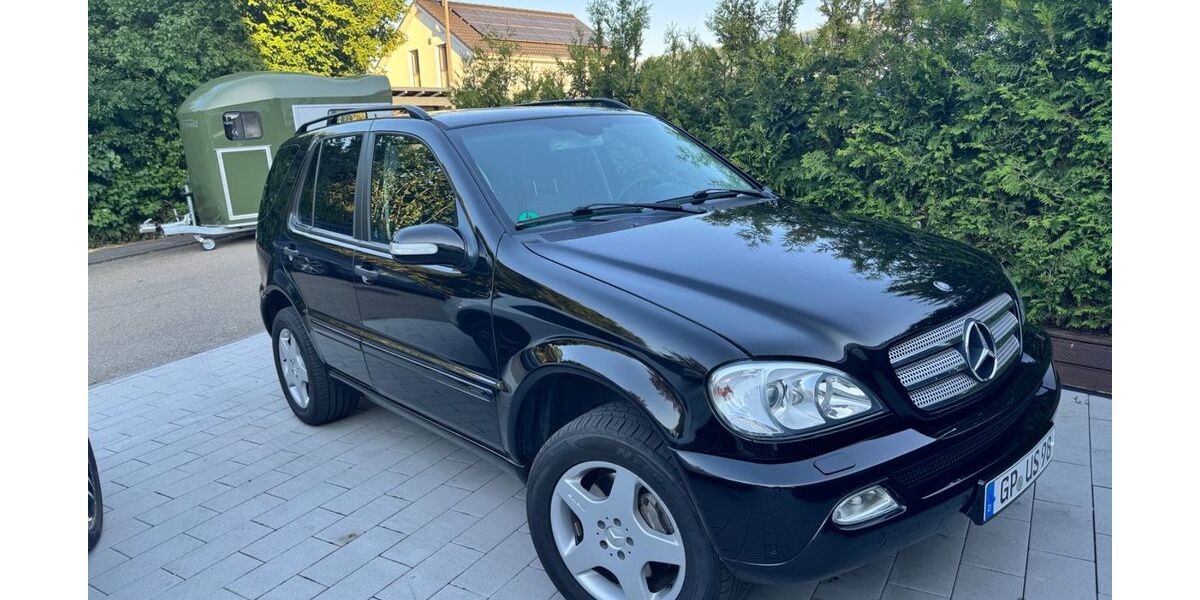 Mercedes-Benz ML 350 174.000 km 13.700 &euro; Ulm 89077